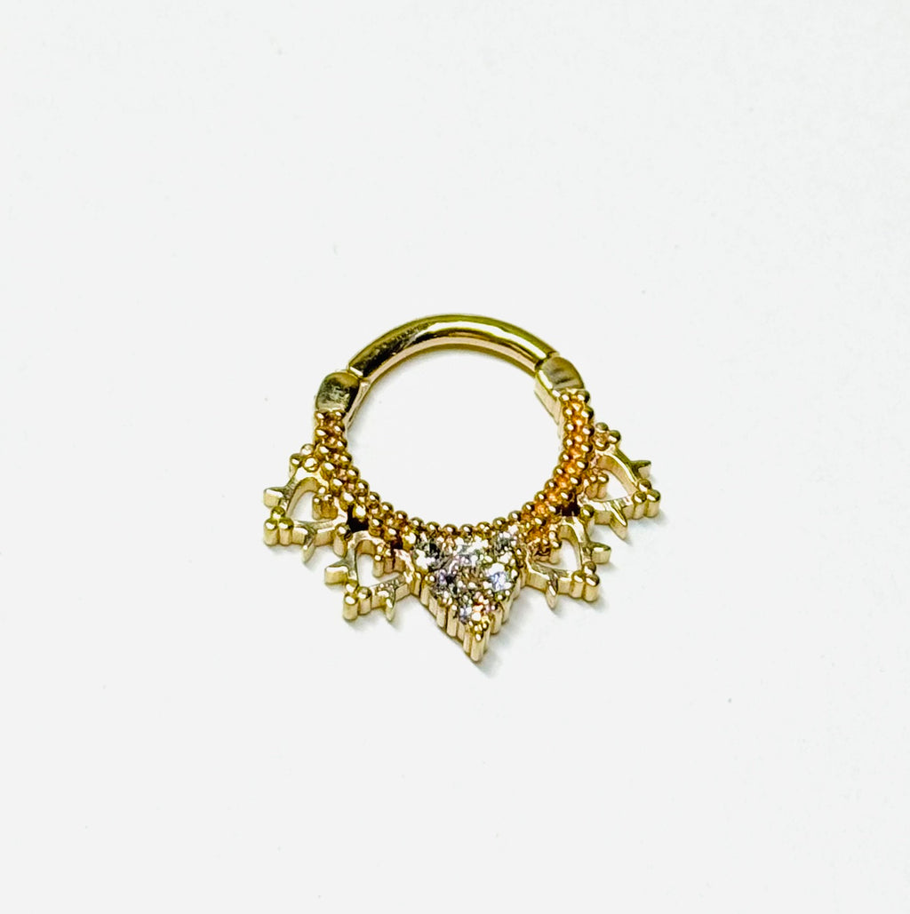 14K-Y Hinger Piercing