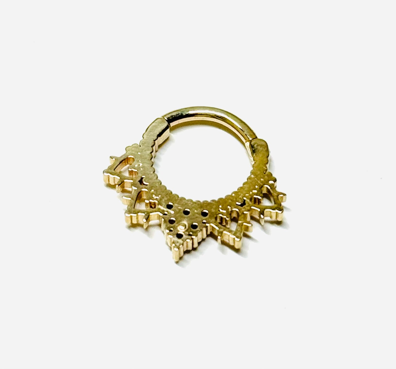 14K-Y Hinger Piercing